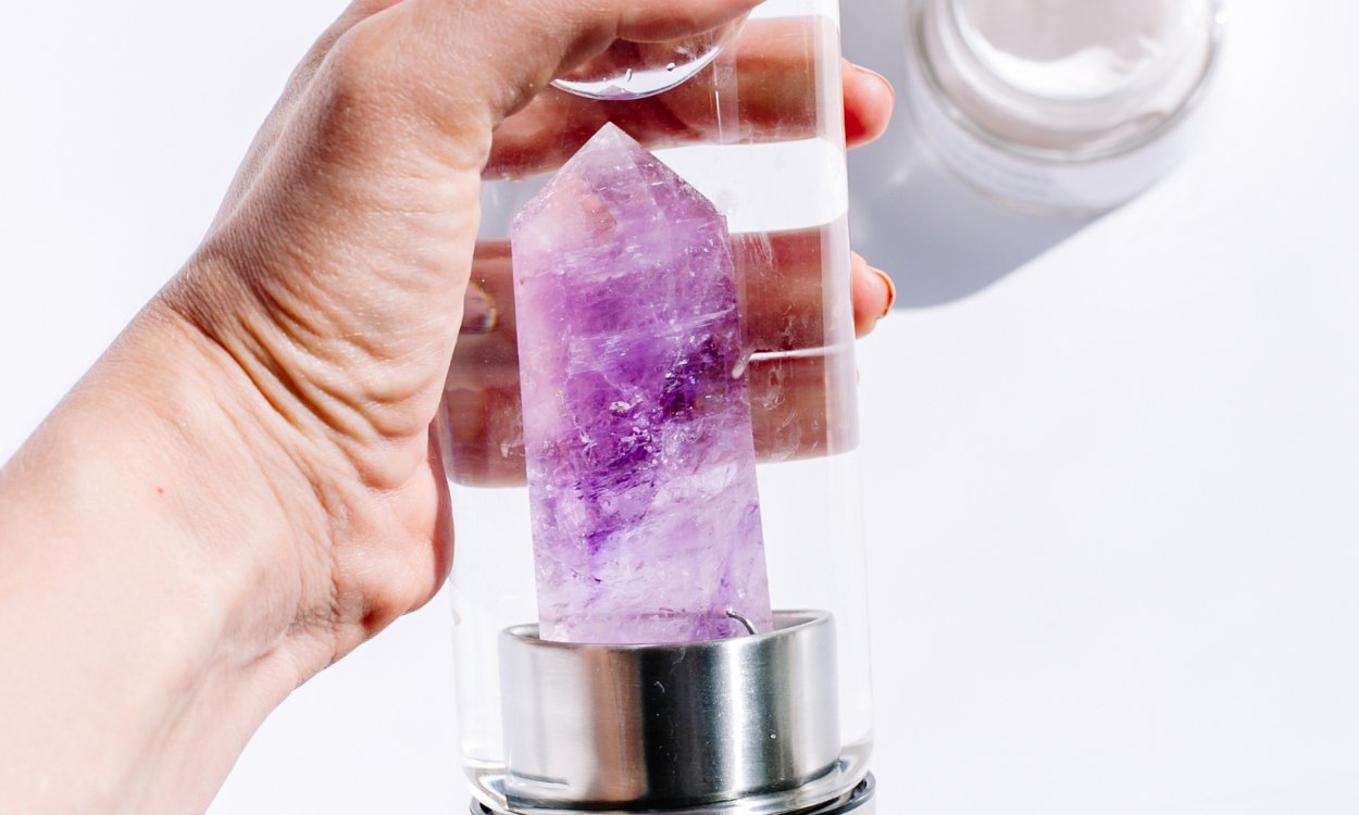 Crystal Infused Water: The Ultimate Guide to Hydrating and Energizing with Gem Elixirs